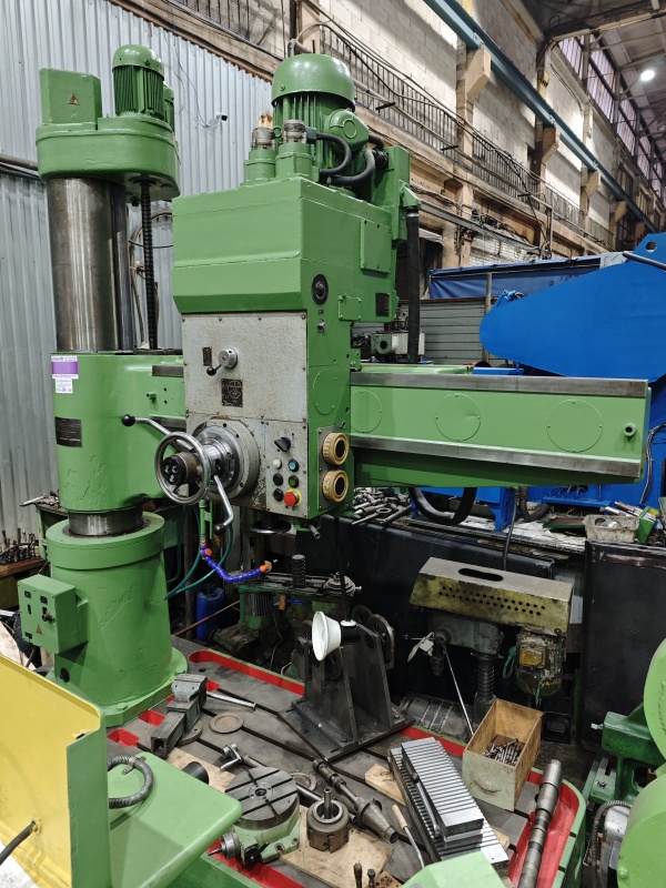 Станок радиально-сверлильный 2А554Ф1