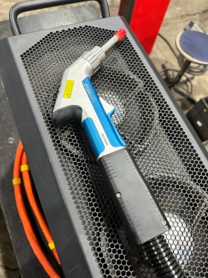 Ручная лазерная сварка lightweld 1500