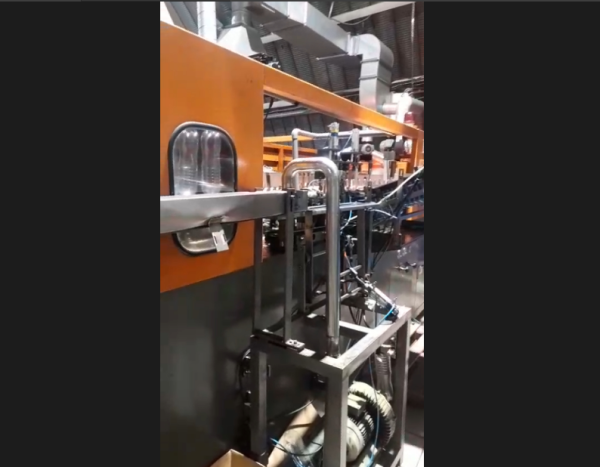 Автомат выдувной для пэт-тары PN-CS6000E