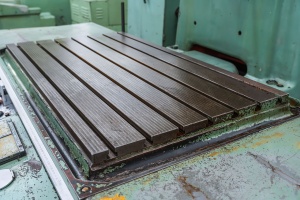 Координатно-расточной станок 2А450