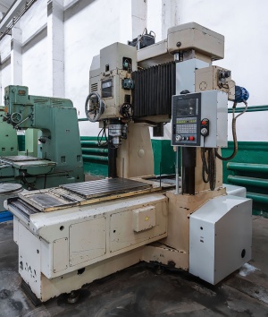 Двухстоечный координатно-шлифовальный станок 3289АФ1