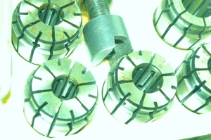 Цанговый патрон с набором цанг. Конус 45 (исо 45)