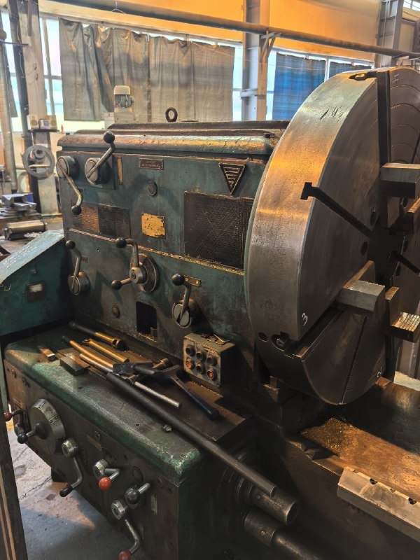 Станок токарно-винторезныи Модель 165 дип 500