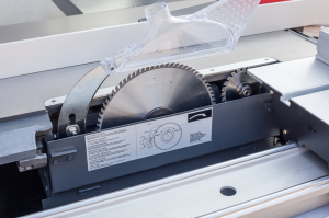 Циркулярная пила с подвижным столом UA3800S