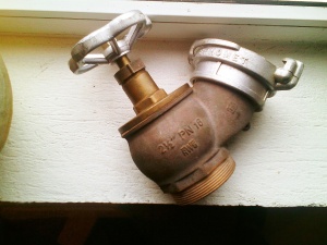 Вентиль пожарного гидранта (AWG) Германия - винтажный с Эбея