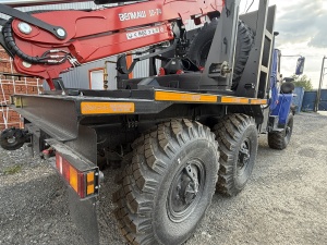 Лесовоз Урал ЯМЗ-236НЕ2 турбированный с новым манипулятором Велмаш