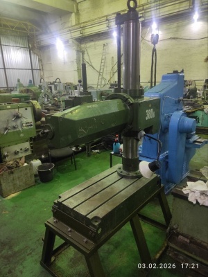 Радиально-сверлильный станок 2к52