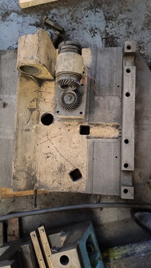 сани и суппорта для станков 1525 и 1532 (Краснодар)