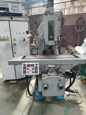 Вертикально-фрезерный станок 6Т12Ф20, 1980 года выпуска