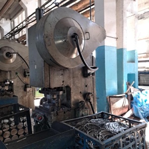 Предлагаем к продаже пресс кривошипный наклоняемый КД2326К (40 тн усилия)