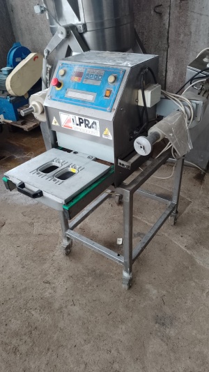 вакуумный упаковщик лотков ILPRA FP Basic V/G