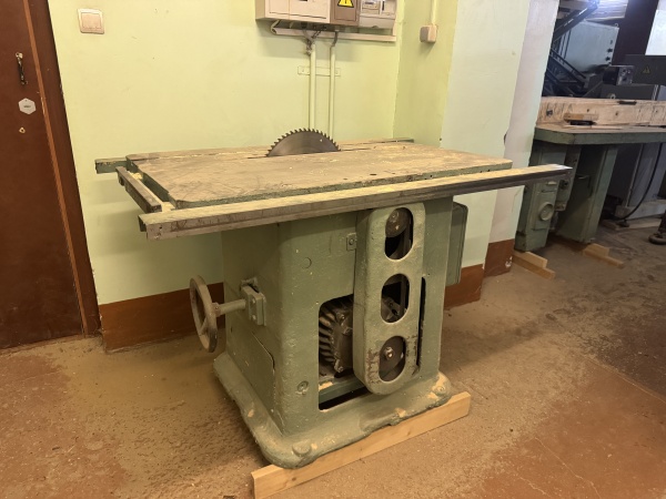 Станок круглопильный циркулярный Ц6-2