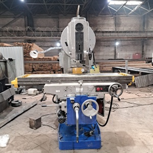 вертикально-фрезерный станок вм127М 1991