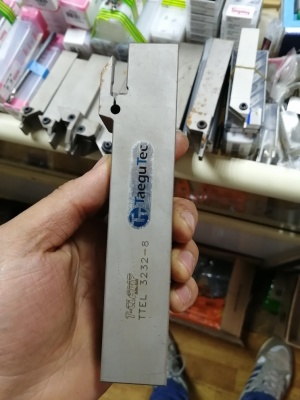 Резец канавочный отрезной Taegutec ttre резец 32Х32