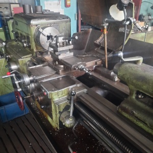 Продаём токарный станок модели 1К62 РМЦ1000