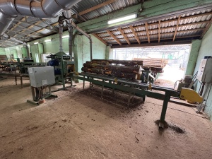 Линия пиления мелкотоварной древесины