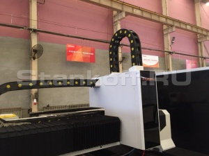 Оптоволоконная установка лазерной резки металла XTC-F1530H/700 IPG