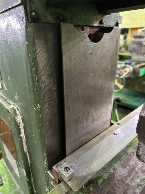 Широкоуниверсальный фрезерный станок, 676 Иркутский станкостроительный завод