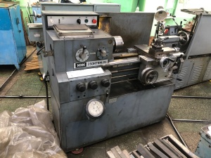 Токарно-винторезный станок ИЖ250