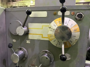 Универсальный Токарный Винторезный станок, HMT Supercut B32 РМЦ 1500 мм (аналог ДИП-300)