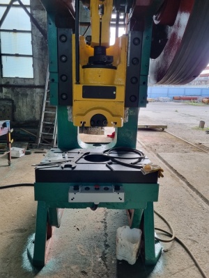 пресс кривошиный КЕ2330 100 т/с