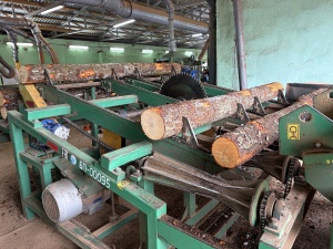 Линия пиления мелкотоварной древесины