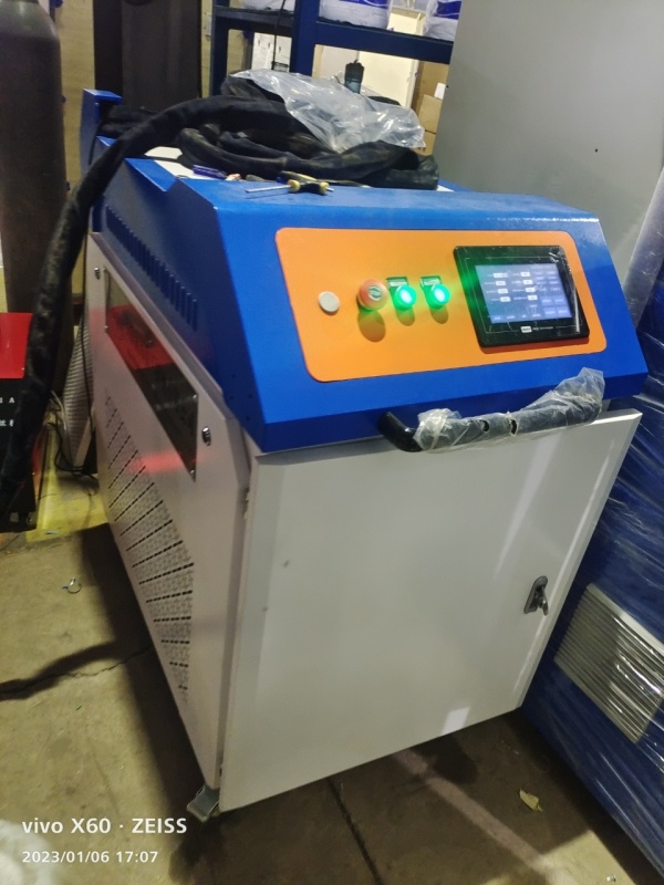 Ручной волоконный лазерный сварочный аппарат RBQLTY 1000W