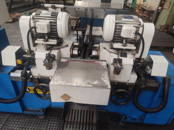 Станок для двухсторонней обработки труб диаметром до 60 мм