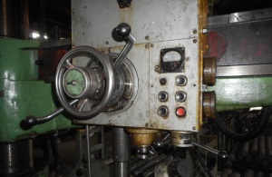 Радиально-сверлильный станок 2М55