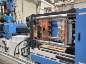 Термопластавтомат FCS SD-600MSV