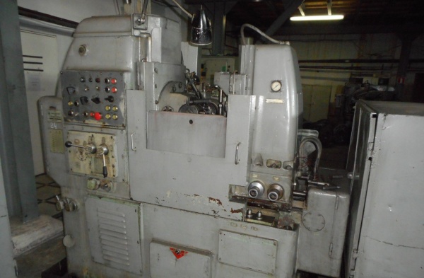 Зубофрезерный станок 5К310