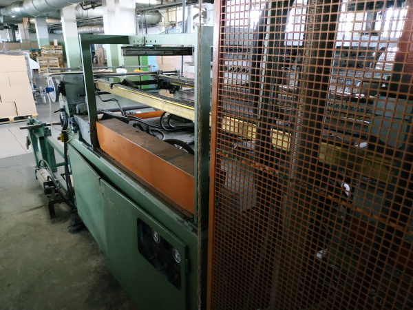 Вакуум- формовочная машина KL2SH