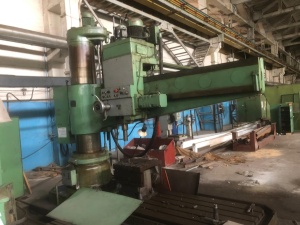 Радиально-сверлильный станок 2А576 в рабочем состоянии