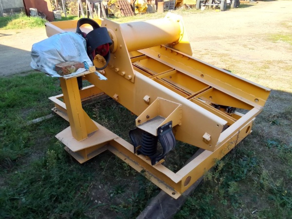 Грохот инерционный ГИС-12 (вибросито), 20 тонн в час