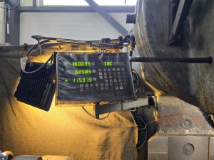 ВМ127М вертикально-фрезерный станок 1990г.в. с УЦИ и оснсткой