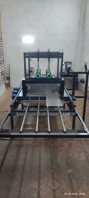 Автоматизированный станок для нанесения защитно-декоративного покрытия на фасадные термопанели (пенопласт)