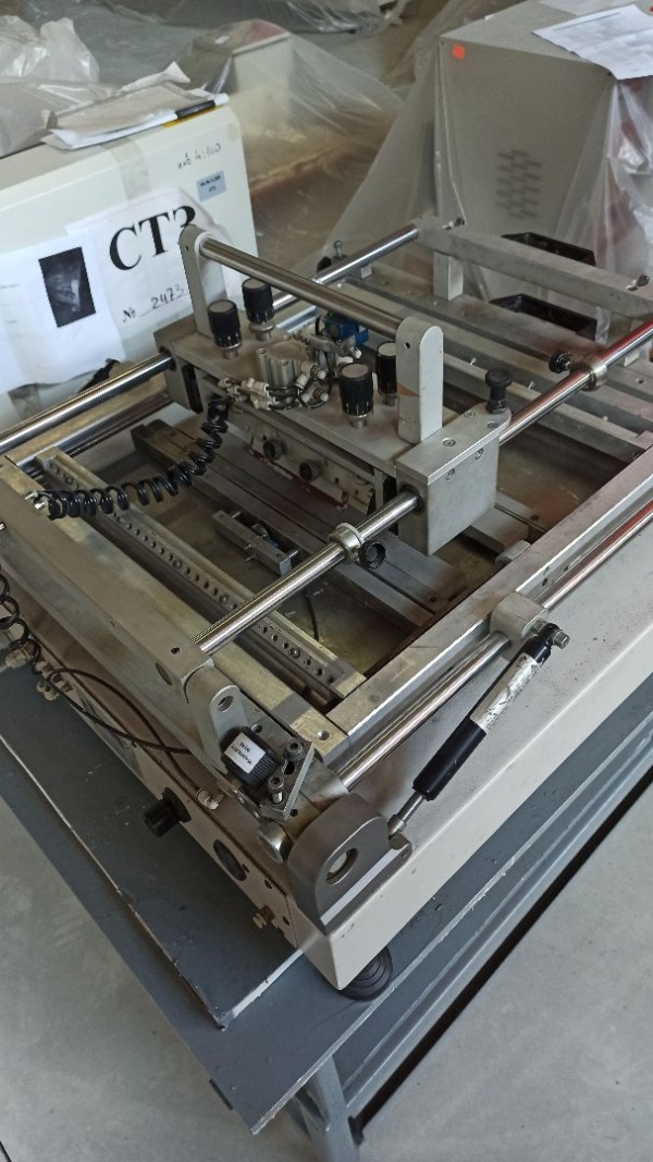 Полуавтоматический принтер трафаретной печати ASYS ASP M