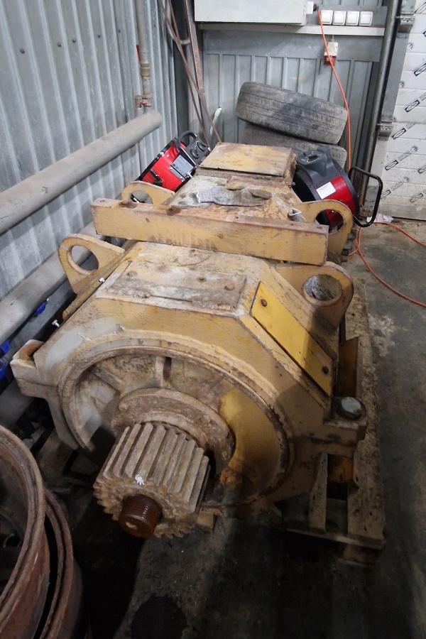 Двигатель ДЭ-812 100 кВт, 305В, 360А, 750 об/мин IM1004 (ход)