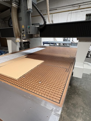 Фрезерный станок с ЧПУ KIMLA BPF 2131