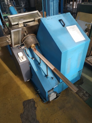 Машина для производства бумажных форм (тарталетка) CALVI