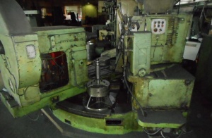 Зубострогальный автомат 5Е283