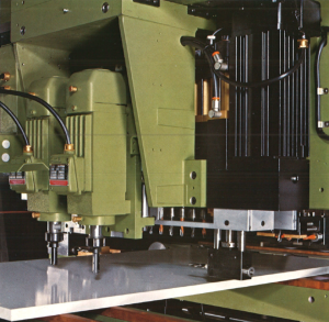 Сверлильно-фрезерный станок Biesse Rover 49