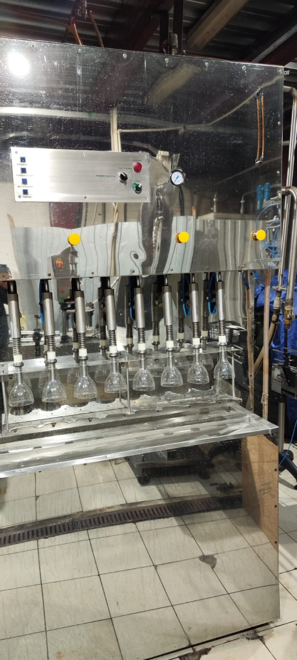 Полуавтомат розлива пива, кваса, лимонада ЛД-8 ГП (изобарический)