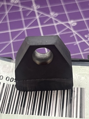 Пластина с маркировкой Sandvik Coromant 450 009111 N51 AS651