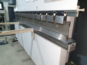 LVD PPED 165 / 30 пресс листогибочный (листогиб) с ЧПУ 6 осей 2021г.в