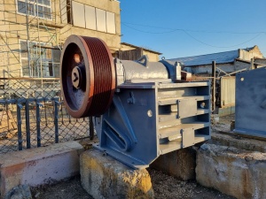 Щековая дробилка СМД-108 (30 м3/ч, 250х900)