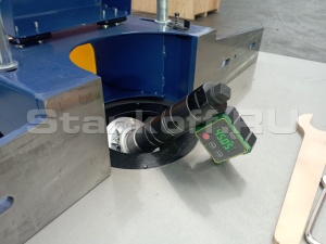 Фрезерный станок c наклоном шпинделя без шипорезной каретки MХQ45