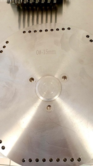 Автоматическая машина для наполнения капсул NJP-1200C