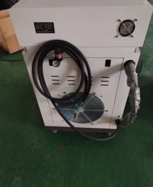 Аппарат лазерный для чистки металла 2000 ВТ