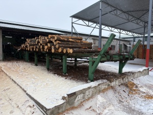 Линия пиления мелкотоварной древесины